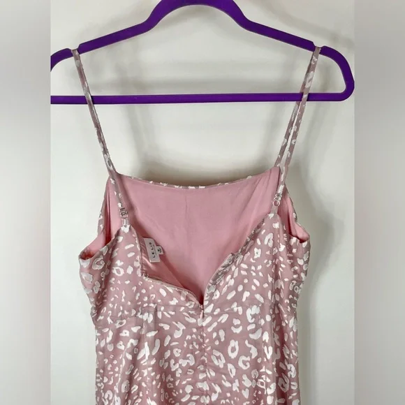 LE LIS Pink Cheetah Print Mini Dress - Medium - Picture 4 of 6
